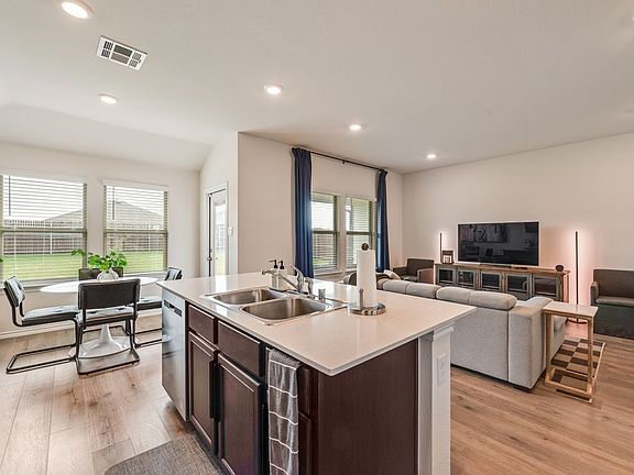 5th image of 6439 Sand Dune Way