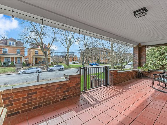 4th image of 340 4th St