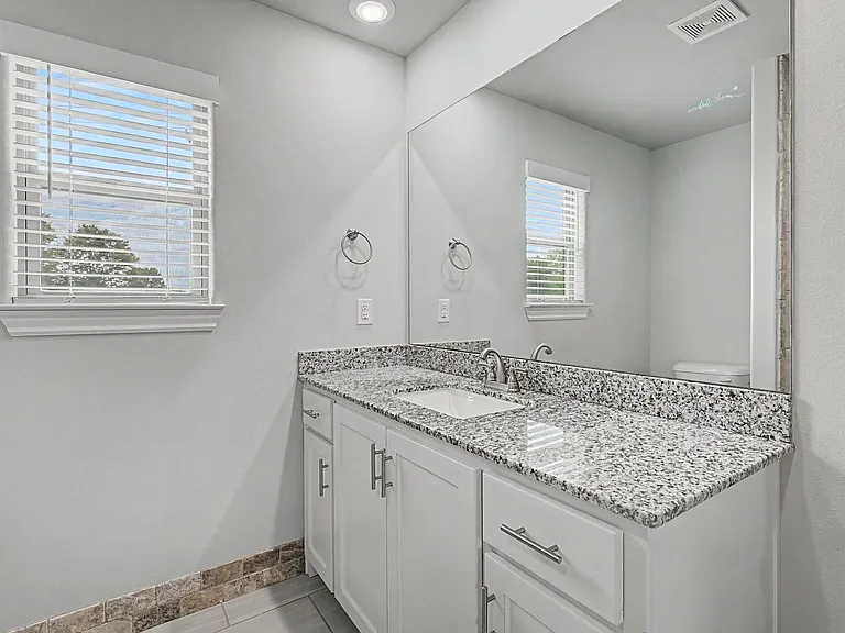 604 E Osage Trce — Photo 20