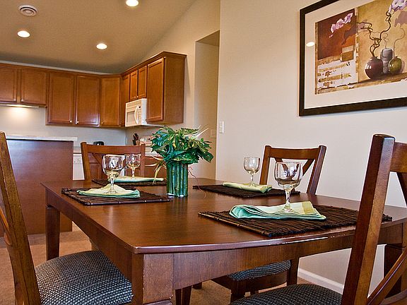 4th image of 775 Southwind Dr