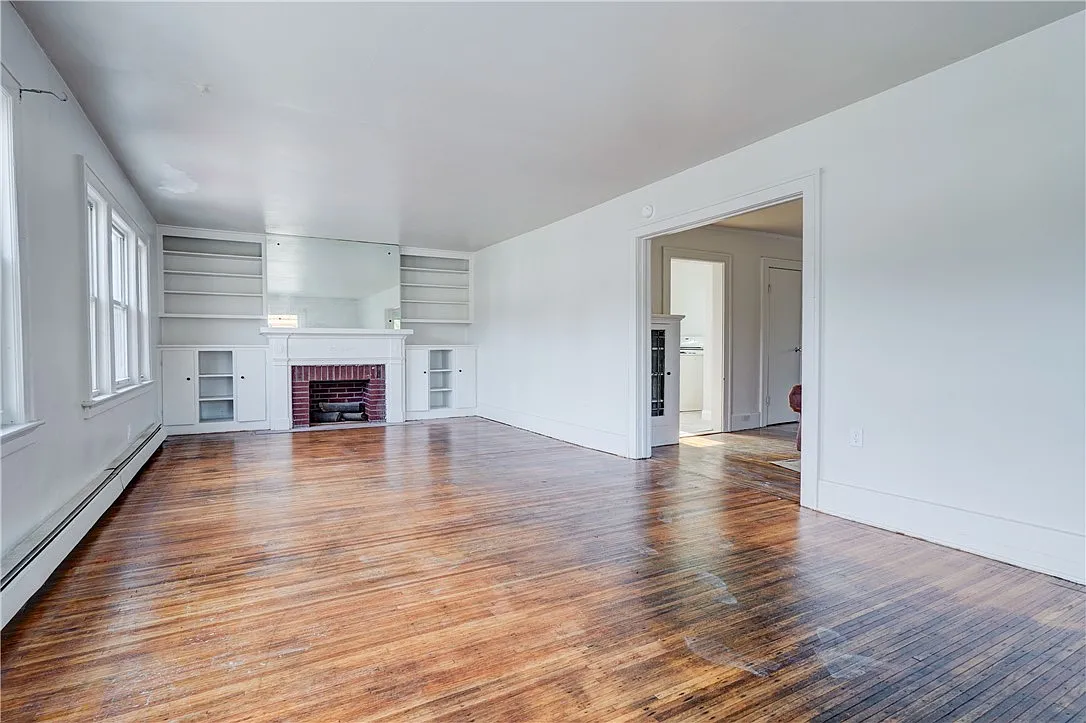 2 bed, 1.0 bath, 900 sqft, $1,200 — Photo 4