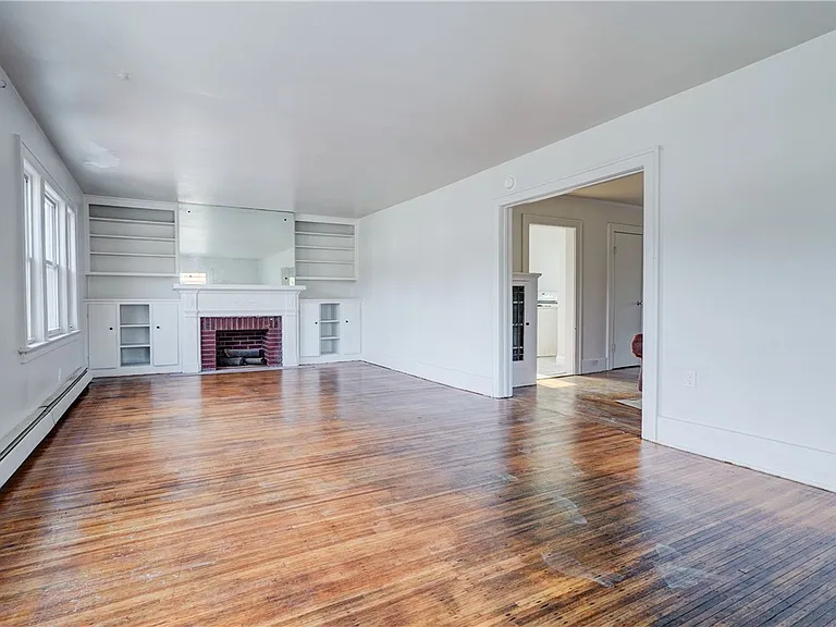 2247 Clifford Ave #UP — Photo 4