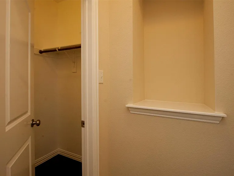7825 Fox Horn Dr — Photo 5