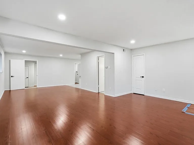 8121 Ferguson Rd #8121 — Photo 6