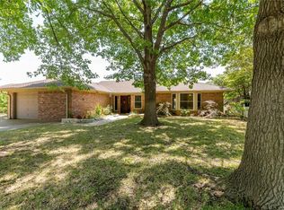 7625 Pear Tree Ln, Fort Worth, TX 76133