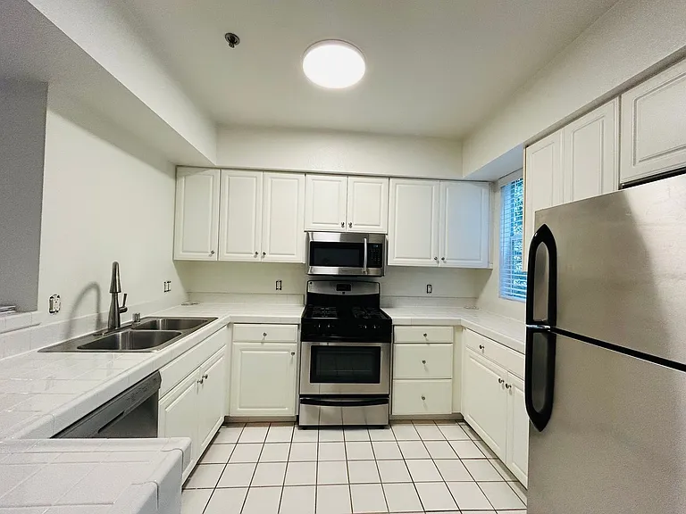 3518 Dunn Dr — Photo 7