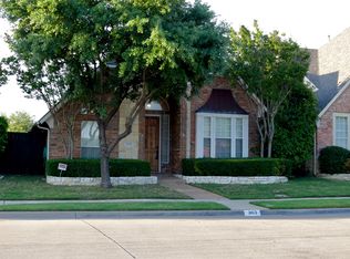 303 Heatherwood Dr, Irving, TX 75063