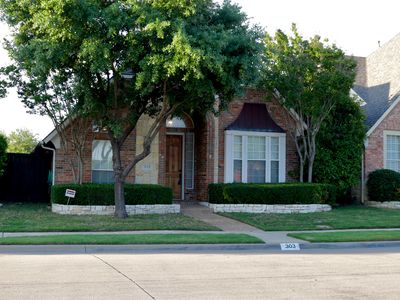 303 Heatherwood Dr, Irving, TX, 75063