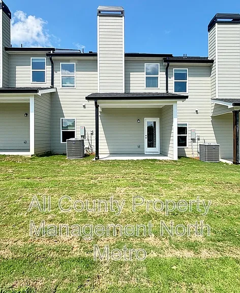 6366 Pine Ridge Point — Photo 13