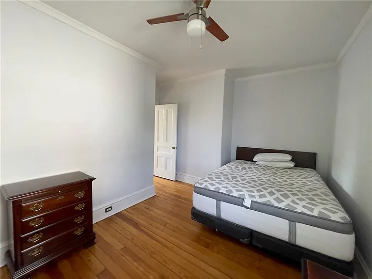 60 Berkeley Ave #2 — Photo 12