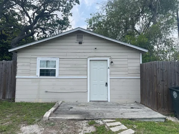 902 W. Lake Side Dr