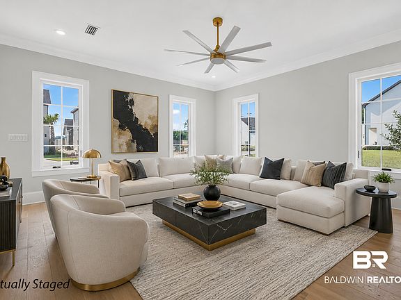 3rd image of 926 Inlet Cir