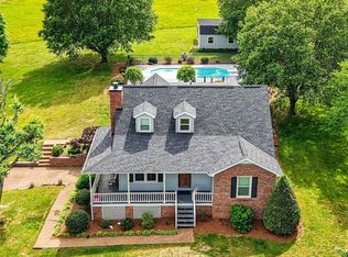 3146 Old Greenbrier Pike, Greenbrier, TN 37073