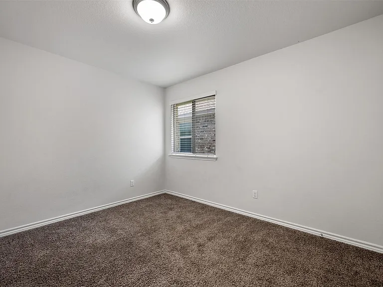 5678 Baffin Ln — Photo 7