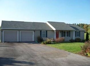 14 Hitching Post Cir, Thomasville, PA 17364