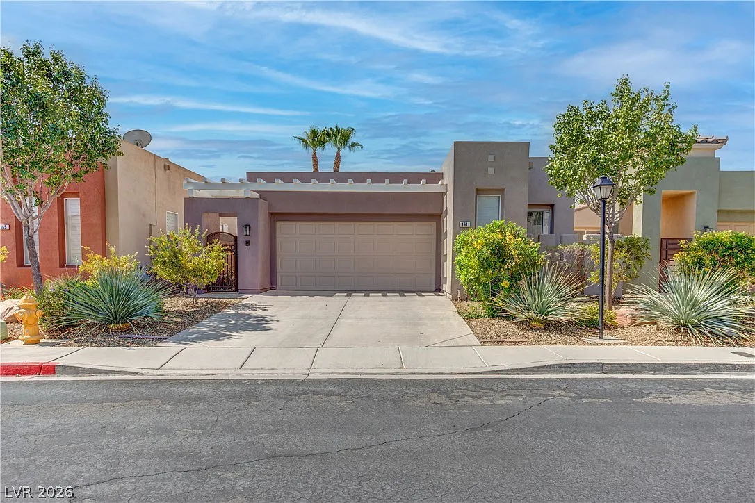 3 bed, 2.0 bath, 1593 sqft, $2,250 — Photo 1