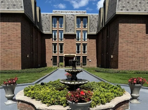 2385 Covington Rd APT 402, Akron, OH 44313