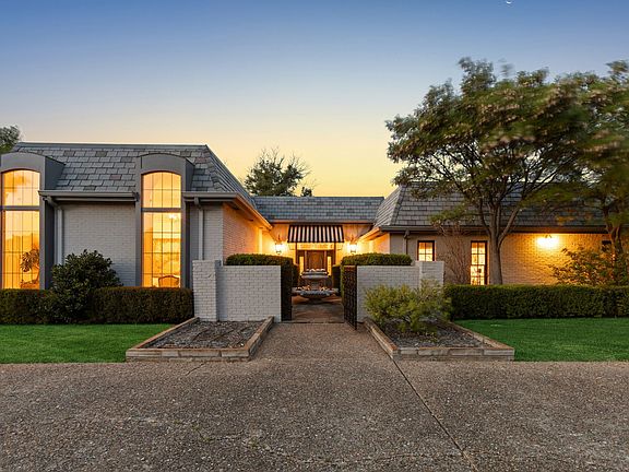 2nd image of 6515 Calais Dr