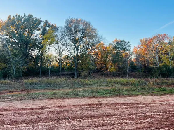 389 Oak Springs Rd, Nacogdoches, TX 75965