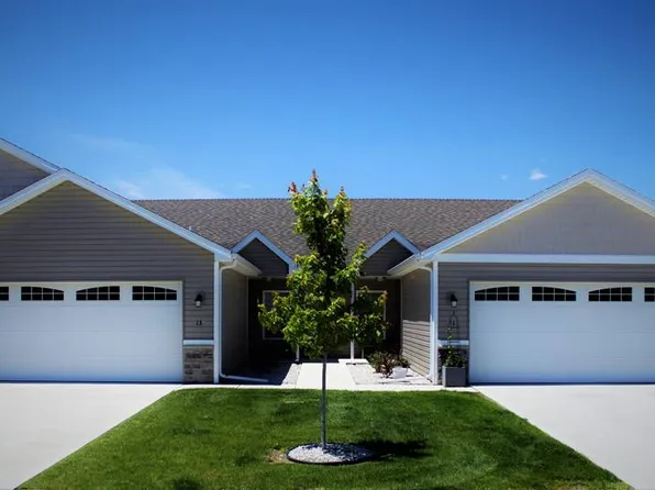 10 E Colony Dr, Waterville, OH 43566