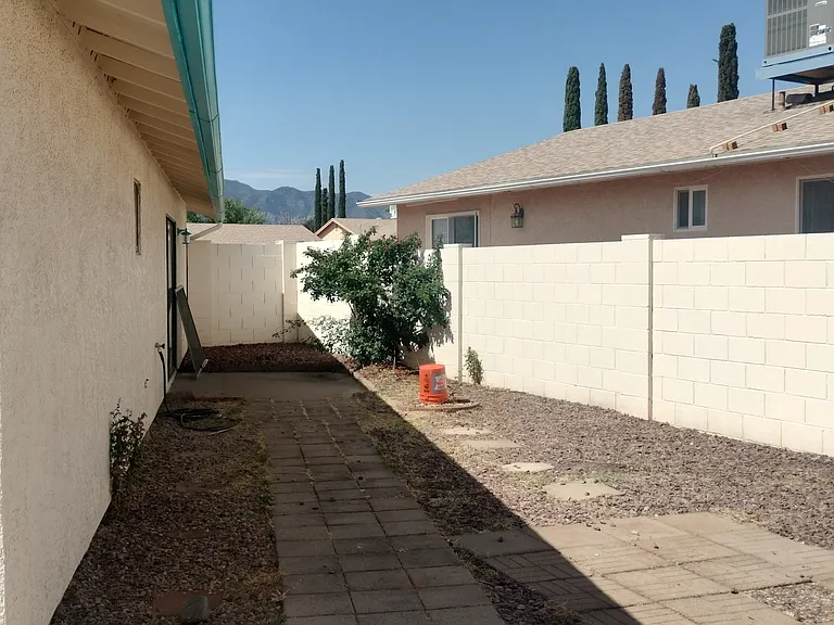51 Witt Dr — Photo 12