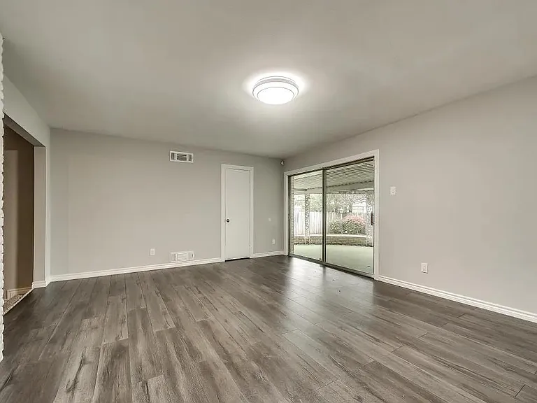 5806 Everglade Rd — Photo 8