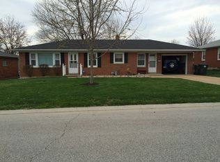 611 Evansville Ave, Waterloo, IL 62298