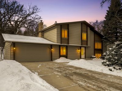 13312 Lakeview Dr, Burnsville, MN, 55337