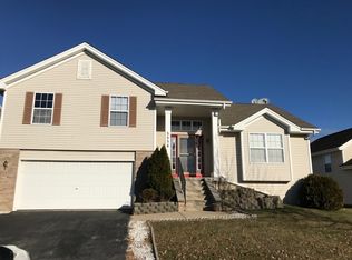 5558 Sedgeway Dr, Rockford, IL 61109
