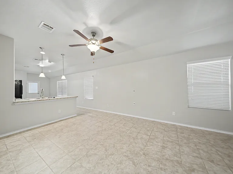 244 Circle Way — Photo 10