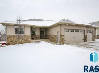 2231 E Stone Pointe Cir, Sioux Falls, SD 57108 | Zillow