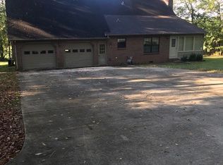 498 Walnut Grove Rd, Pelham, TN 37366