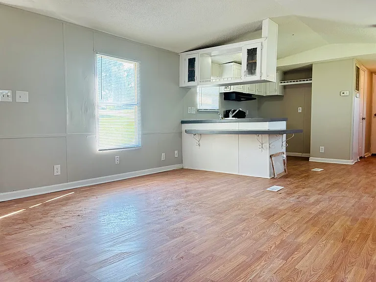 3822 Towery Rd #8 — Photo 11