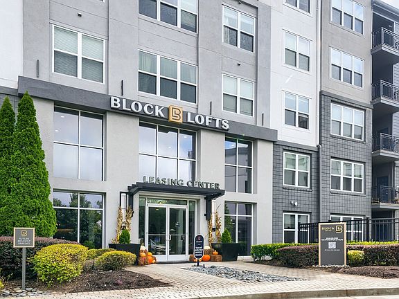 2nd image of 747 Ralph McGill Blvd NE #323