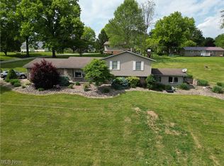 61426 Stillmeadow Ln, New Concord, OH 43762