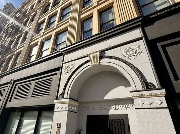 253 S Broadway St #408, Los Angeles, CA 90012