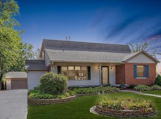 1343 East St, Crete, IL 60417