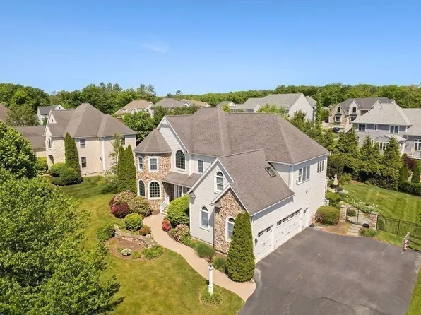 21 Coach Rd, North Attleboro, MA 02760