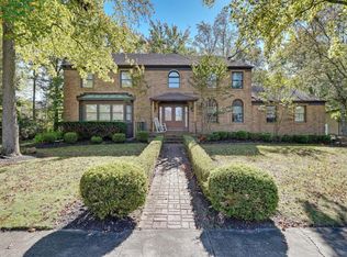 5 Princeton Ct, Oakhurst, NJ