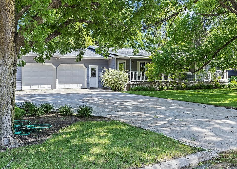 1st image of 237 Park Cir
