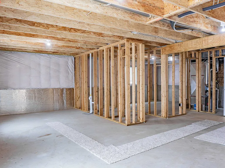 1430 Nutmeg Cir — Photo 43
