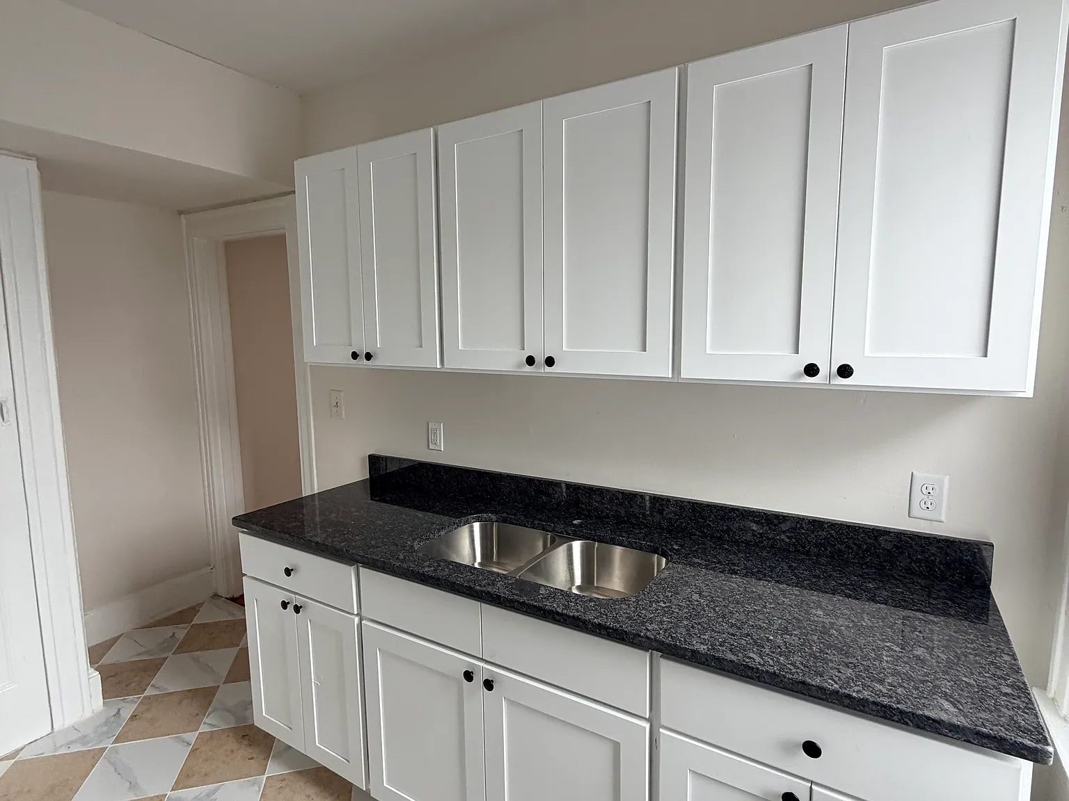 1 bed, $1,400 — Photo 2