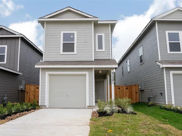 21301 Carosella Dr, New Caney, TX 77357