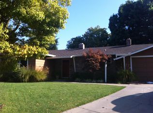 682 Camellia Way, Los Altos, CA 94024