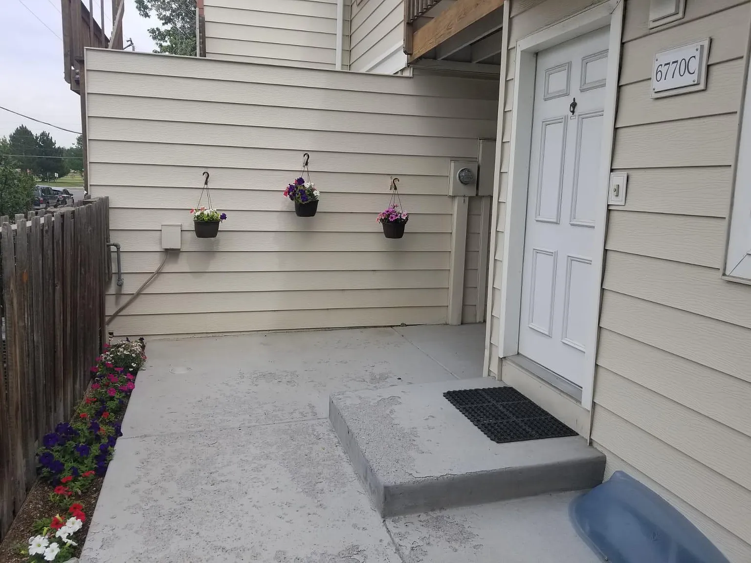 2 bed, 2.5 bath, 1500 sqft, $2,050 — Photo 2