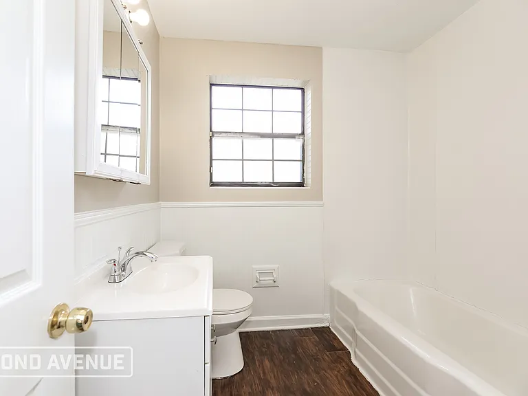 1021 Lake Forest Blvd — Photo 17