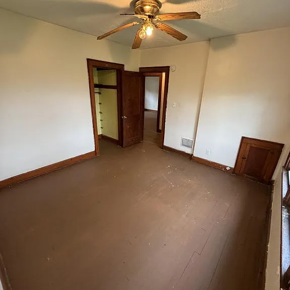 55 N Osborn Ave — Photo 15