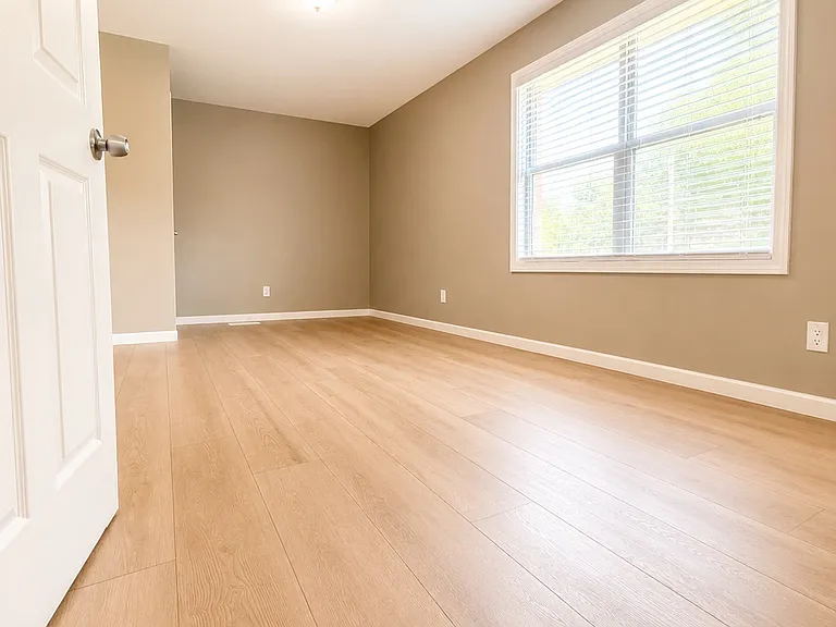 5569 Winchester Rd — Photo 11
