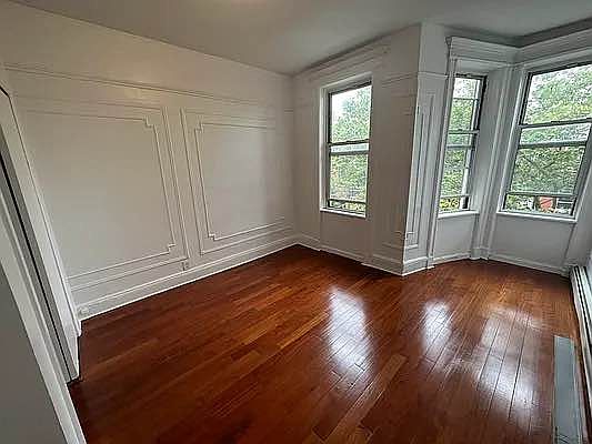 1st image of 431 Marion St APT 3L