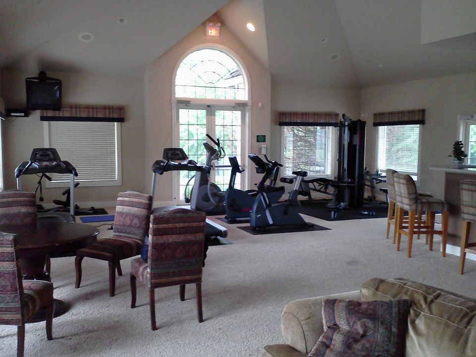 2nd image of 4513 Bel Aire Rd